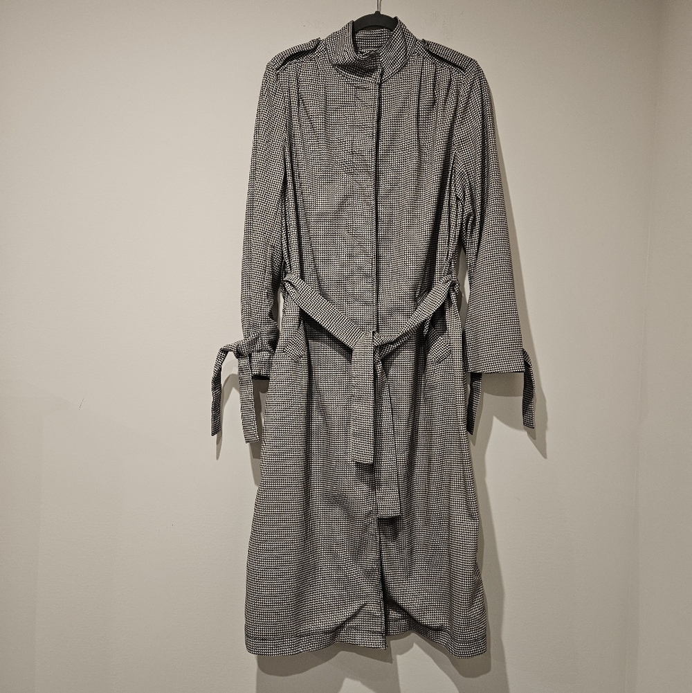 H&M Women's Black and White Checkered Trench Coat, Size 8
